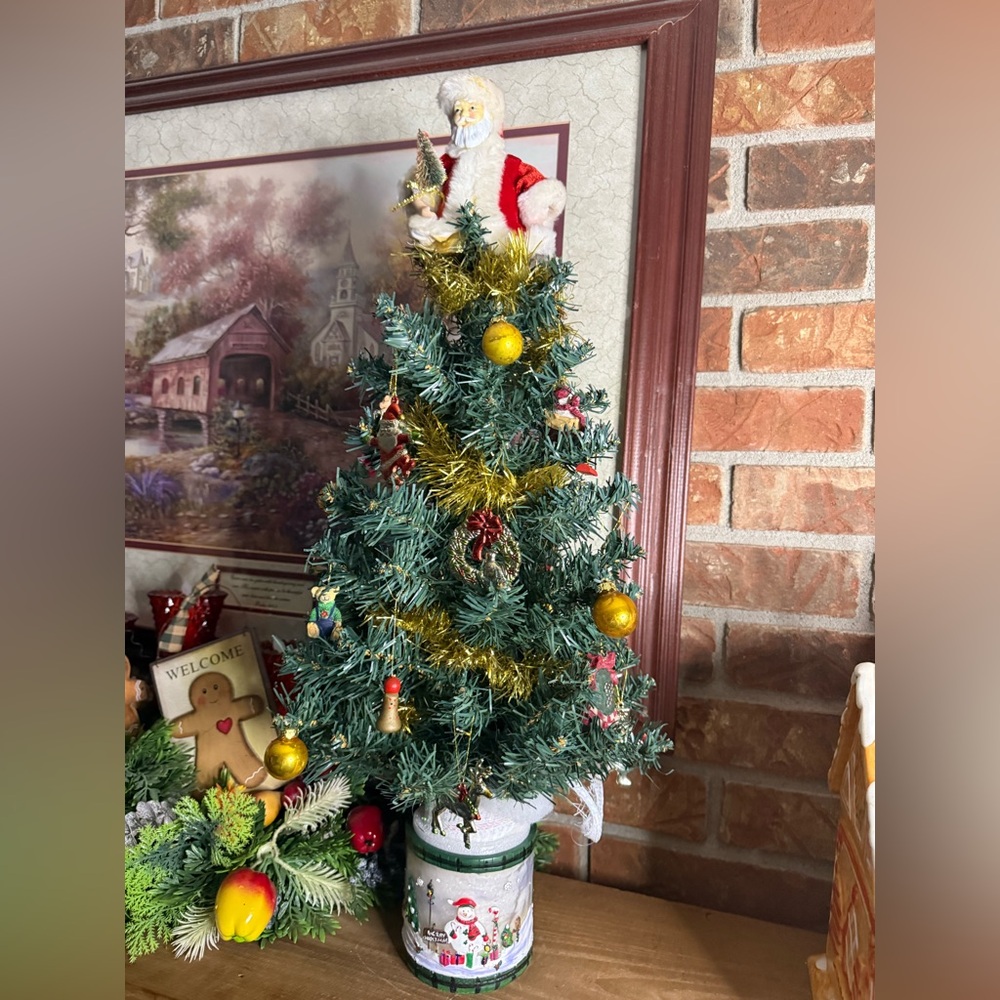 25” Vintage 1974 Festive Green Christmas Tree With Santa Topper Collectible